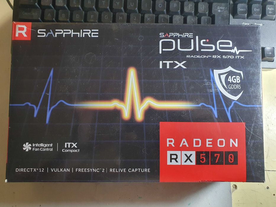 Placa video gaming Sapphire  RX 570 cu 4 GB model ITX