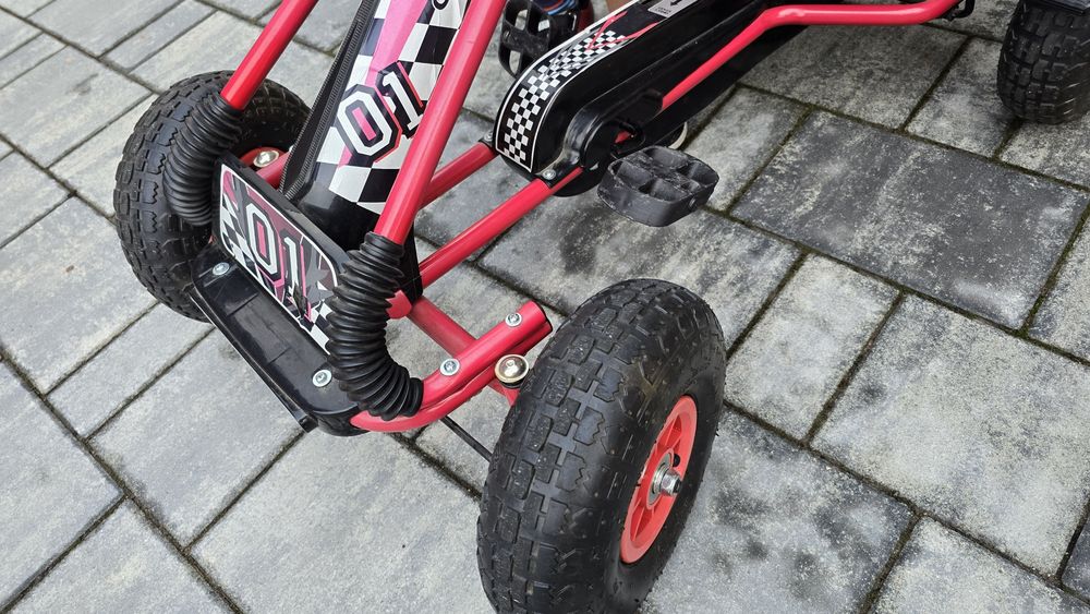 Kart de copii cu pedale