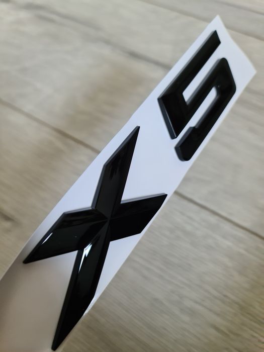 Emblema-Sigla-Logo-Scris-Litere-Cifre-Spate-Bmw-X5-X6-F15-F16-G05-G06