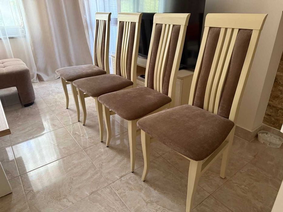 продавам 4 столове