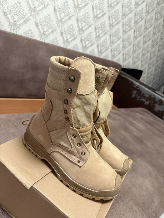 Продам новые берцы