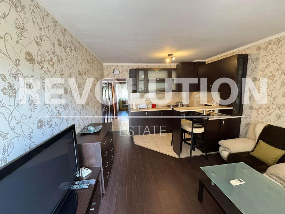 Двустаен апартамент  в гр.Варна, Погреби!