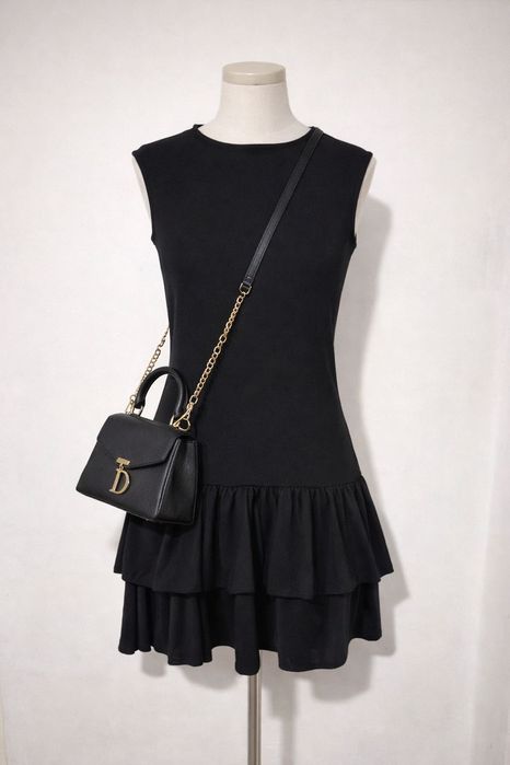 Rochie neagră elegantă cu volane, H&M, S