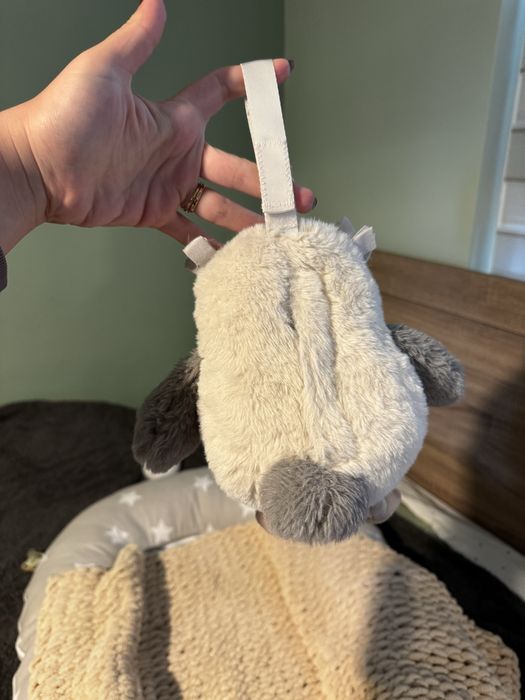 Бухалчето Оли Tommee Tippee бял шум