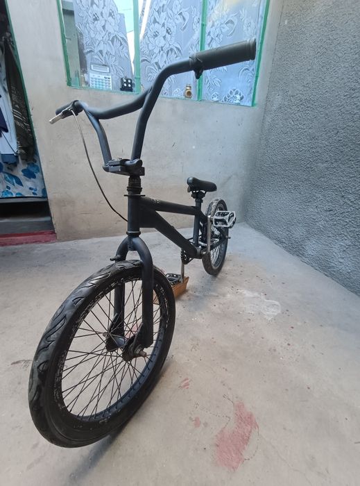 vând BMX foarte bun