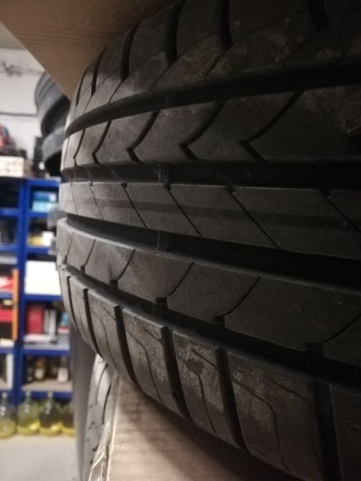 Гуми Goodyear 195/65/15 H95 плюс джанти