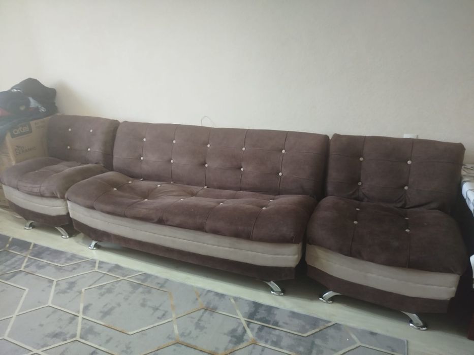 Диван в хорошим сост