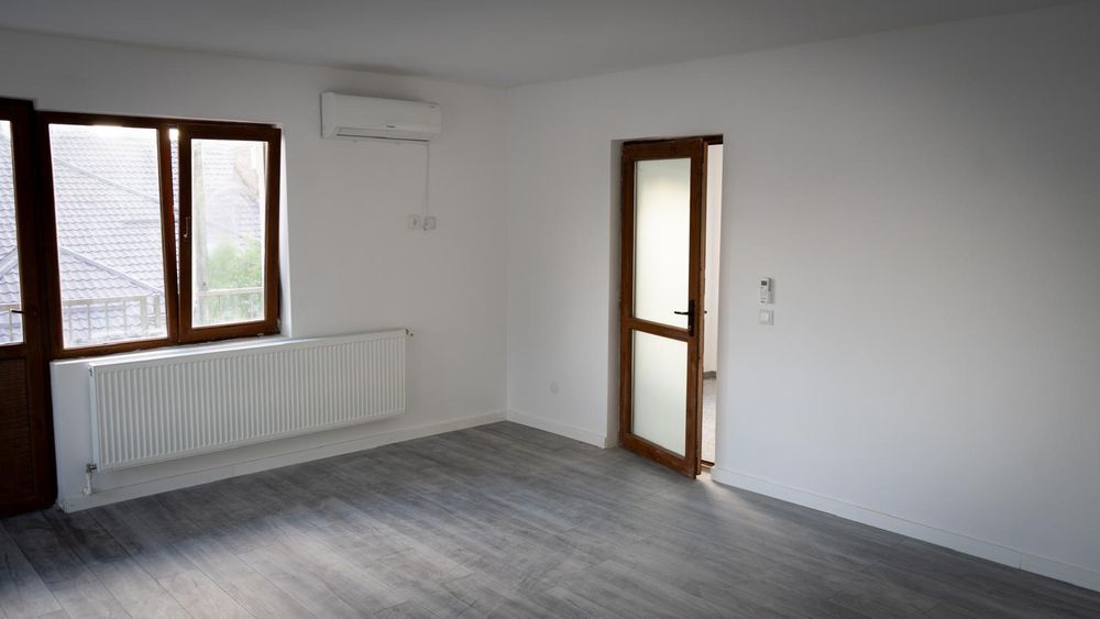 Vila de închiriat 8 camere si 8 grupuri sanitare