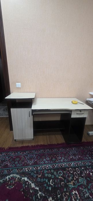 Kompyuterniy stol