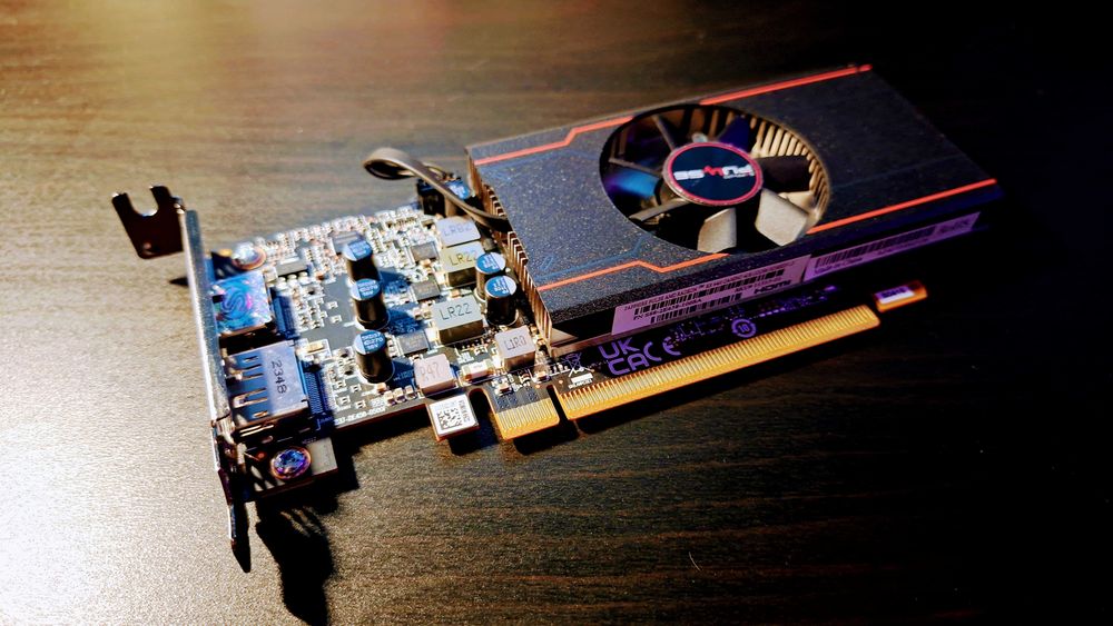 Placa video SFF Sapphire Radeon RX 6400 PULSE GAMING – 4GB GDDR6