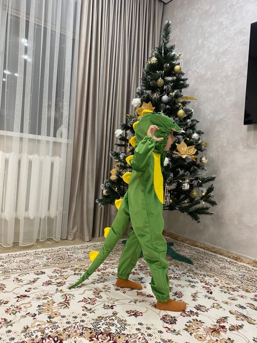 Новогодний костюм дракоши