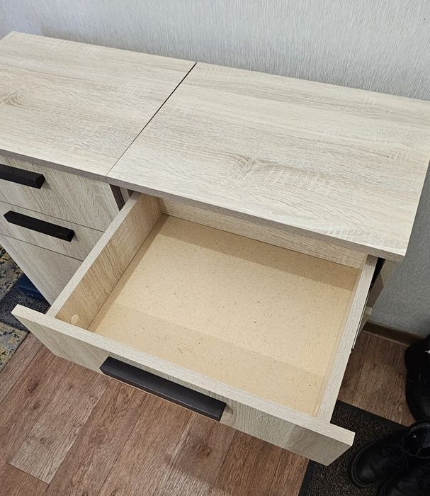 Тумба прикроватная