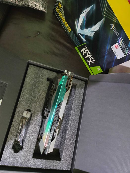 RTX 3080 - 10 GB Zotac gaming AMP HOLOBLACK