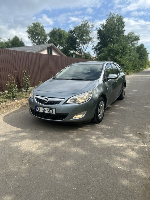 Opel astra j 2012