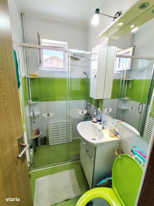 Vând apartament cu 2 camere renovat , mobilat și utilat