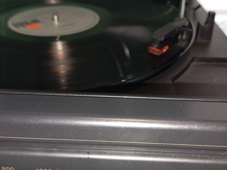 Ретро уредба Schneider Грамофон, радио касетофон,Cd плеър с тонколони
