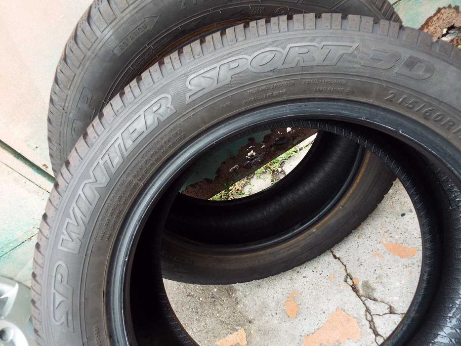 vand 2 anvelope de iarna 215/60/17C dunlop pret 400ron ambele