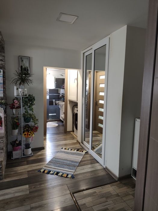 Vând Apartament cu 2camere Constanta