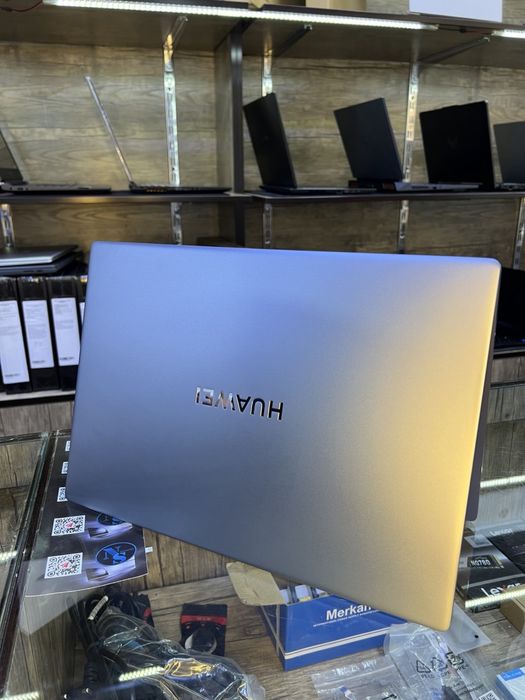 Новый Huawei MetaBook