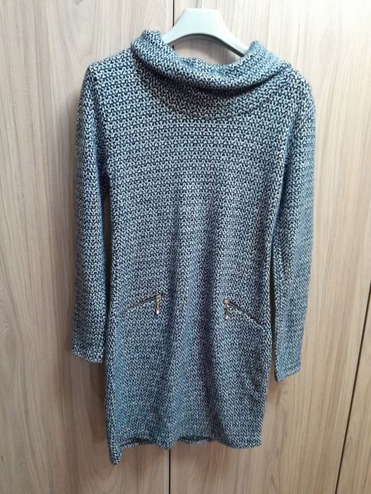 Rochie, M, material moale.