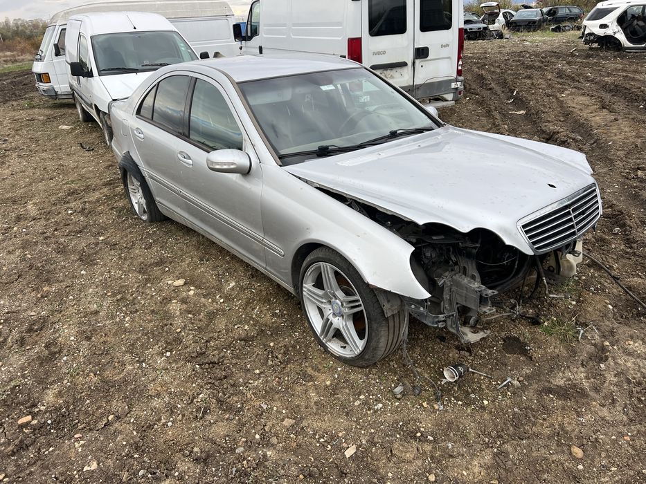 Mercedes C 320 w203 , Мерцедес бензин На Части !!!
