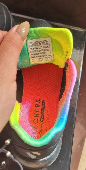 Adidași Skechers fete, mărimea 28, stare excelentă