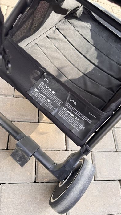 Продам коляску anex air -x