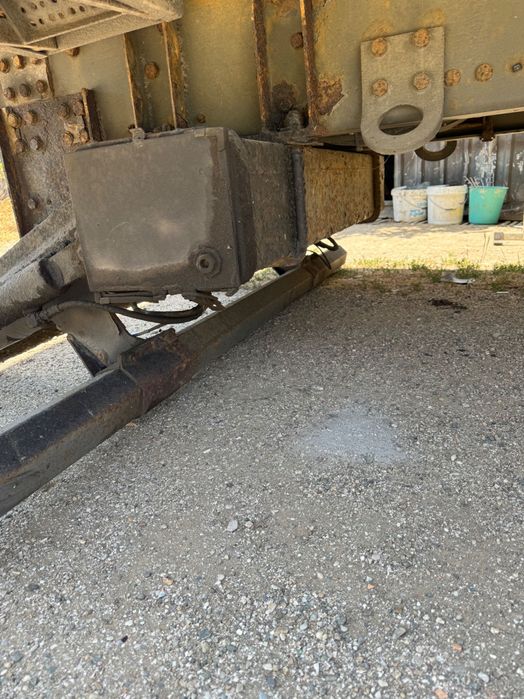 Работещ падащ борд за камьон