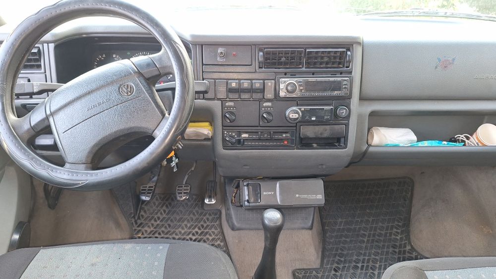 VOLKSWAGEN Multivan 1995 — imagine 2