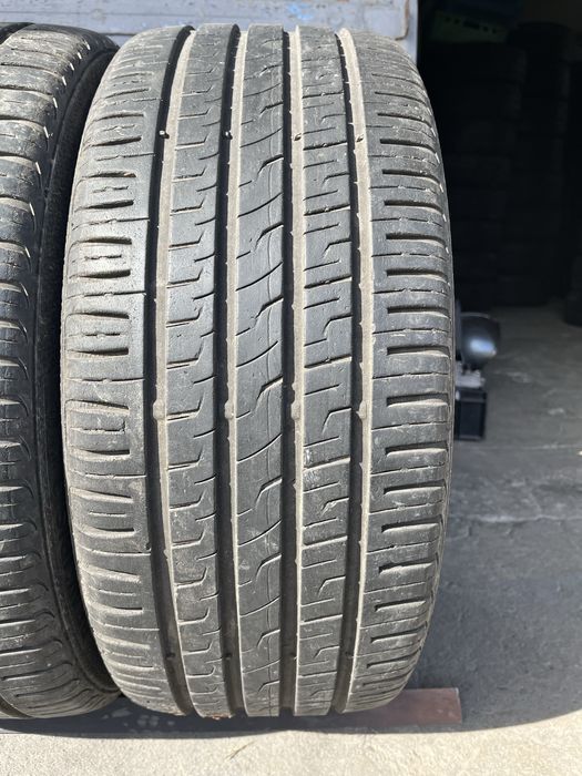 2 бр. летни гуми 225/45/17 Barum 5/6 mm DOT 4616