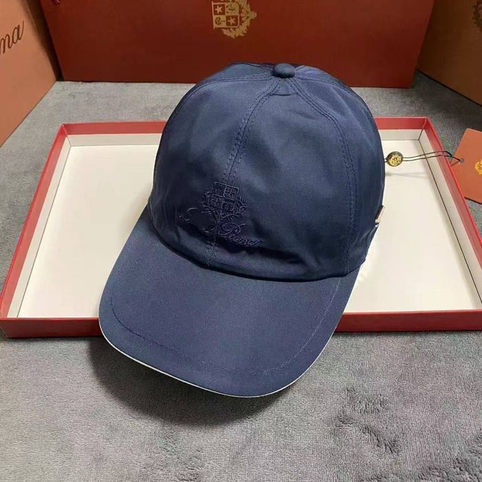 Loro Piana кепка