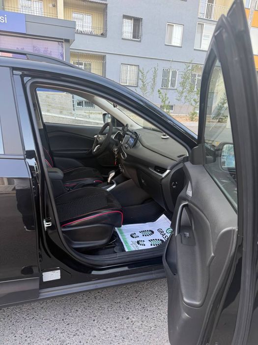 Tracker 2 avtomat sotiladi srochno