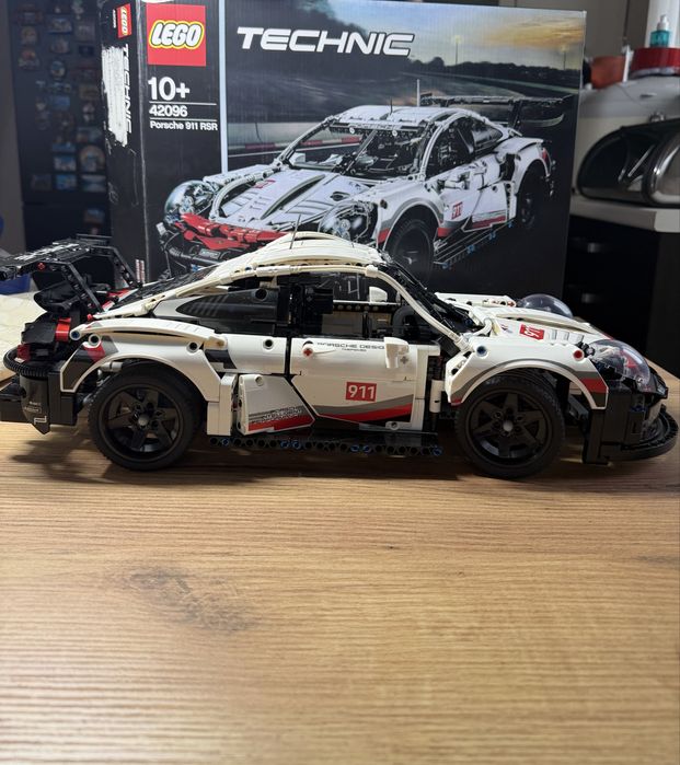 Lego Porsche 911 RSR 42096