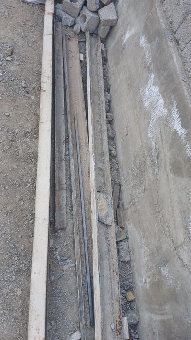 Darvoza qalin temirdan