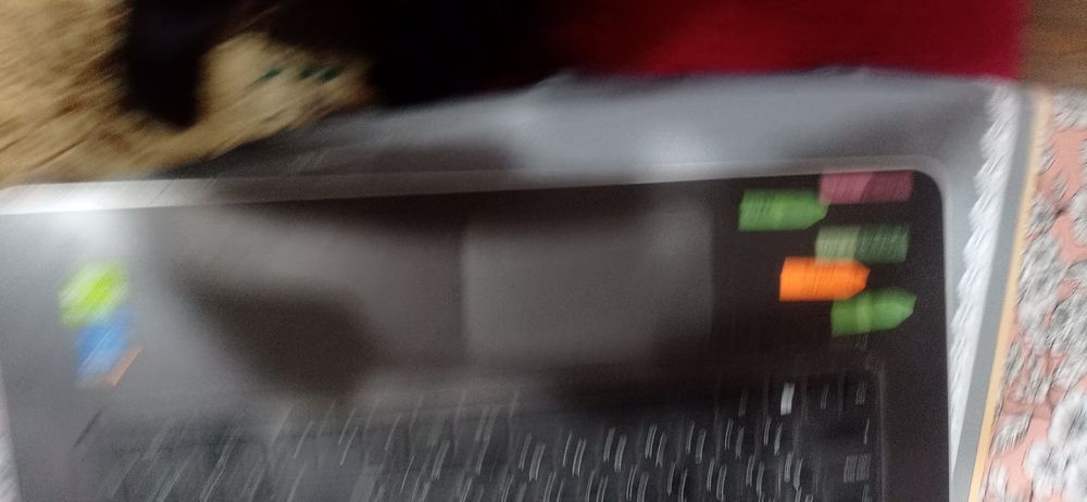 Ноутбук сатылады