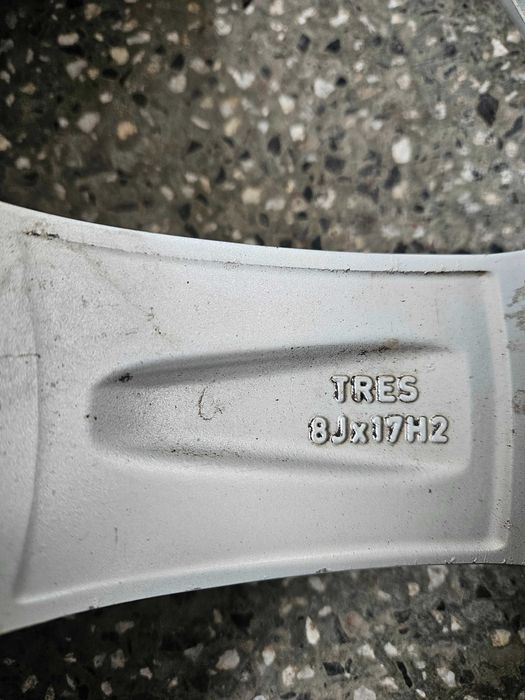 4 бр.  лети  джанти  DEZENT  за  БМВ  17 ски  5х120  8j  ет 30