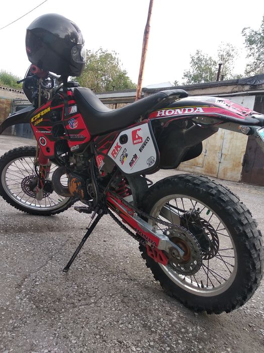 Кроссовый мотоцикл