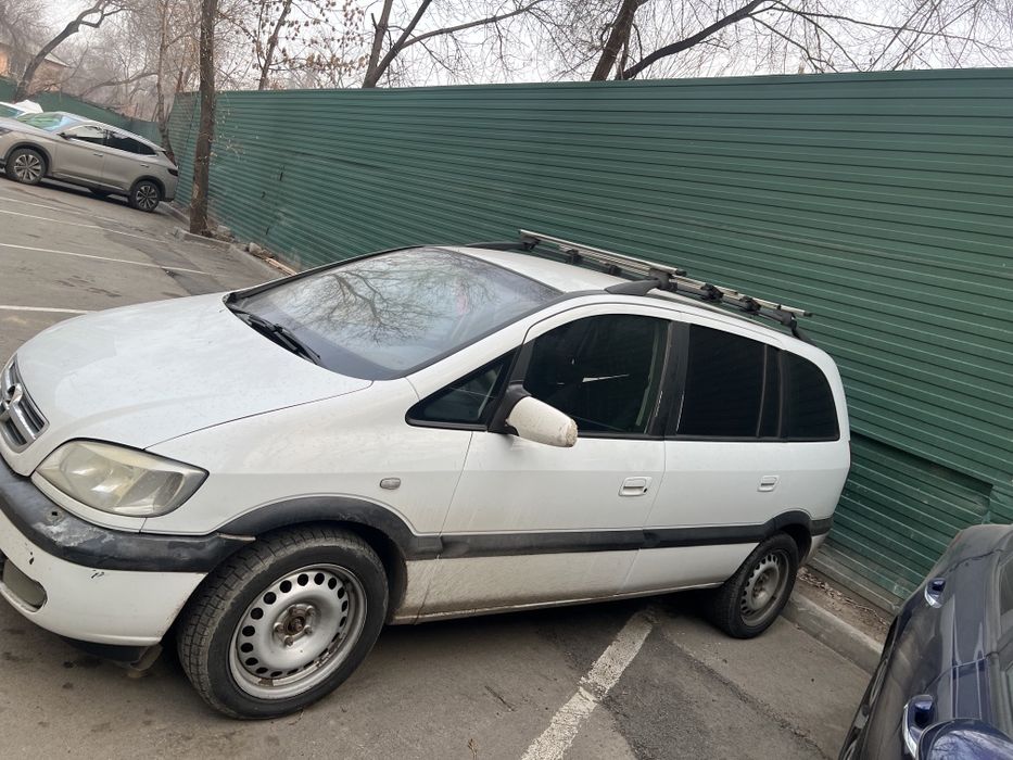 Продам опель зафира а