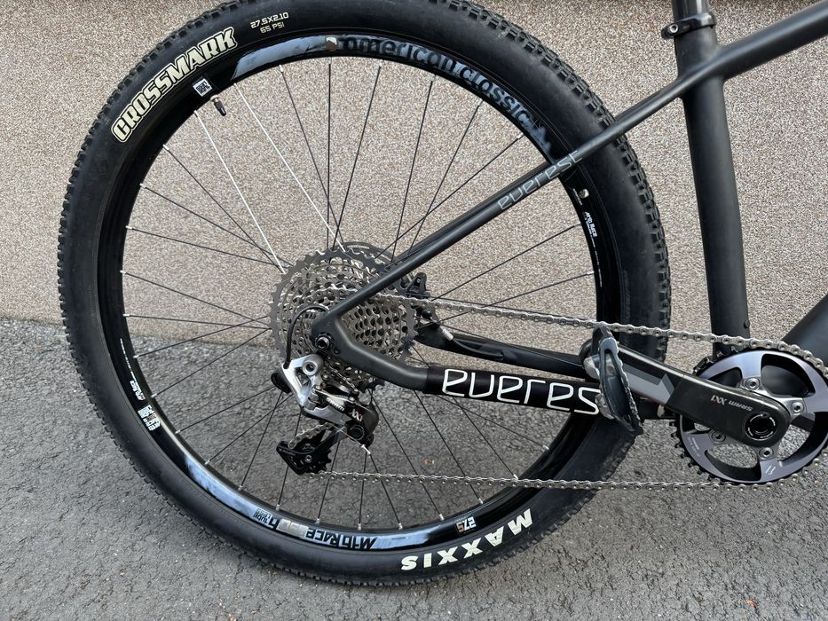 Everest 8848 RaceLite XX1 – Full Carbon – 9,1 kg – SRAM XX1 – RockShox SID – Bicicletă XC Premium