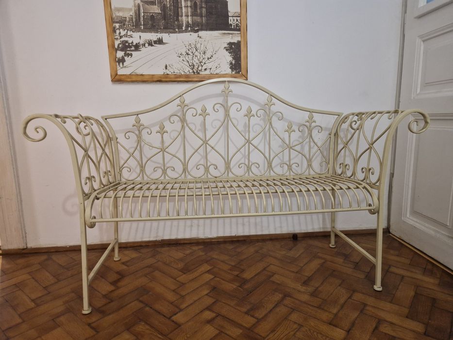 Bancuta decorativa