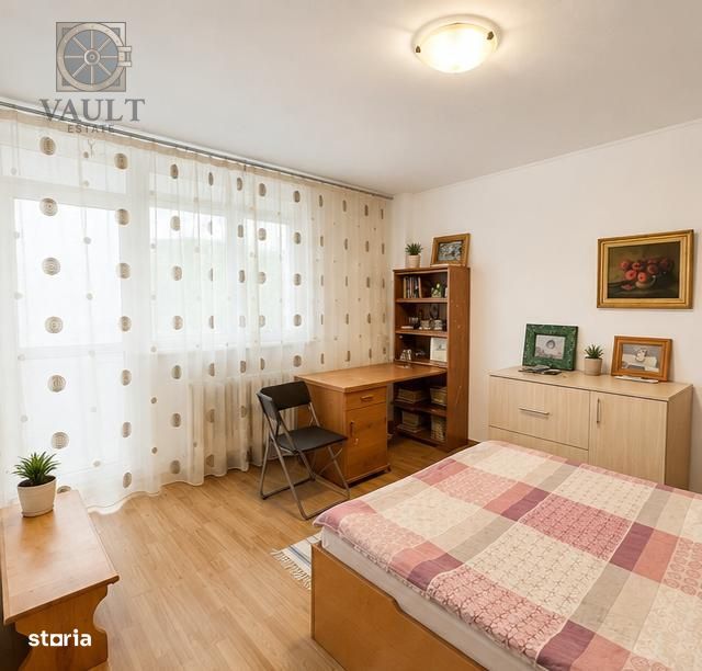 Apartament 4 Camere-Decomandat-2 Bai-Etaj 4/4-Bloc Reabilitat-Rahova