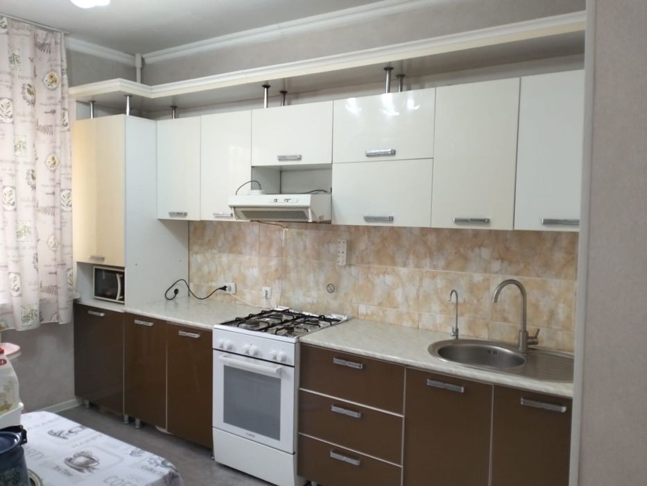 Продам кухонный гарнитура