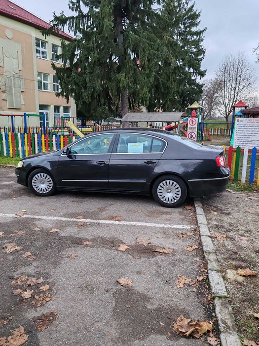 Vand masina volkwagen passat