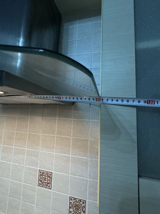 Вытяжка бу в отличном состоянии!