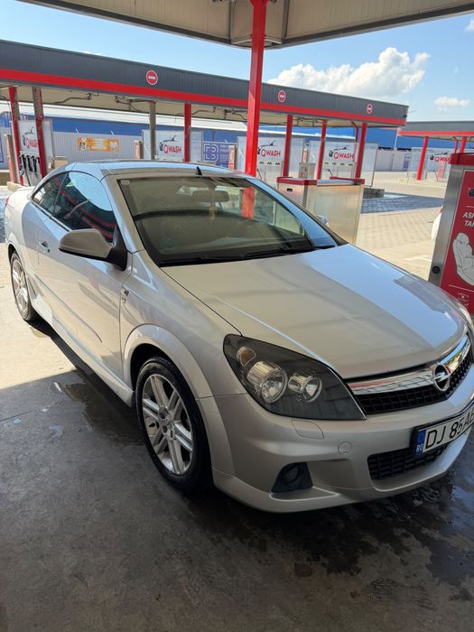 Opel astra h twin top