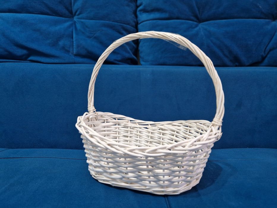 Продам срочно новую корзинку