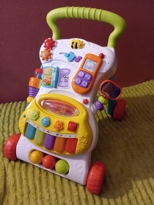 Ходунок с пианино.