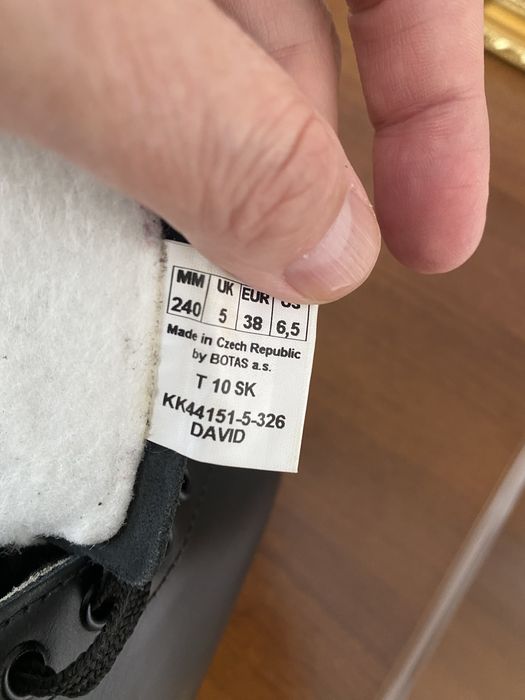 Продаются коньки фирмы "Ботас"