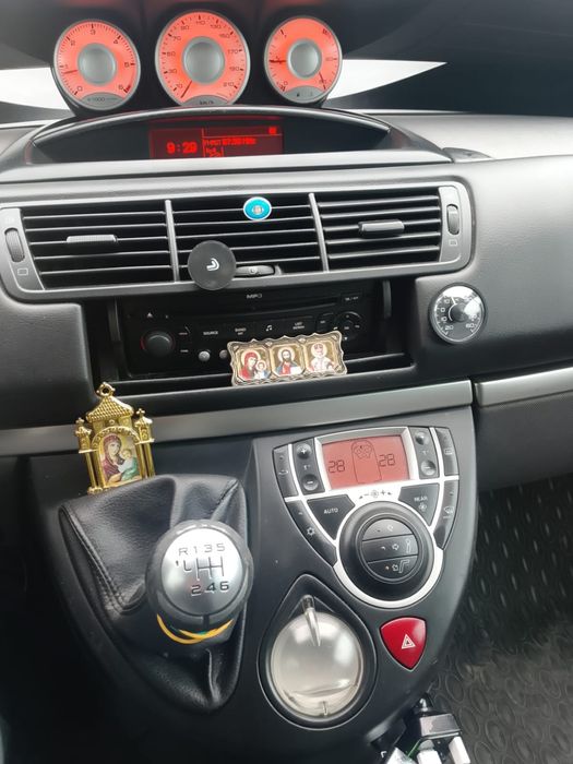 Peugeot 807 2.0 d