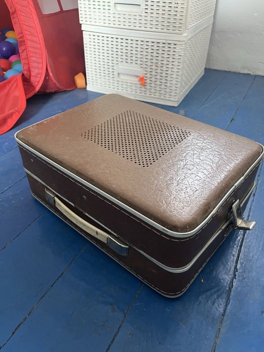 Продам проигрыватель пластинок